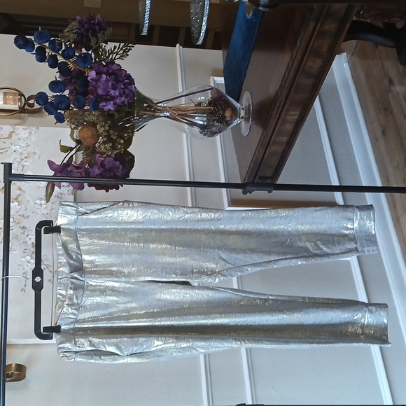 NWT Metallic Print Skinny Jogger Pants By Ashley Stewart. Size 3X - Picture 7 of 17